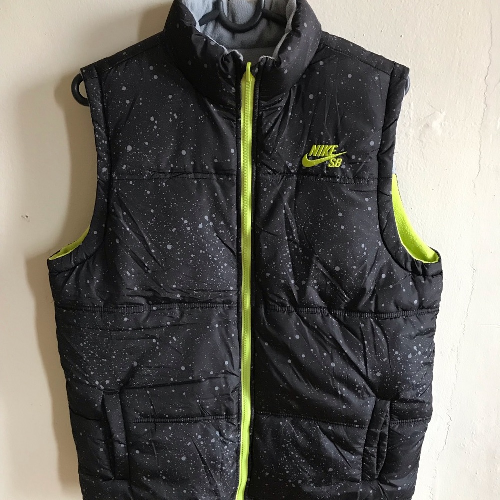 Nike Sb Reversible Vest  M